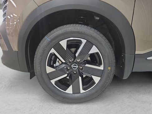 New 2026 Nissan Kicks SV AWD/4WD image 23