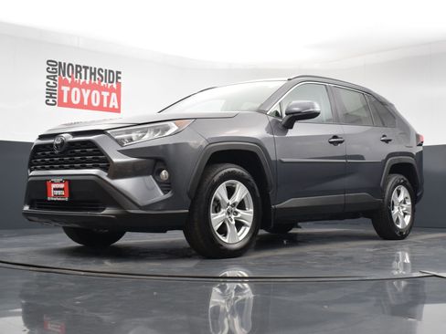 Used 2020 Toyota RAV4 XLE image 30