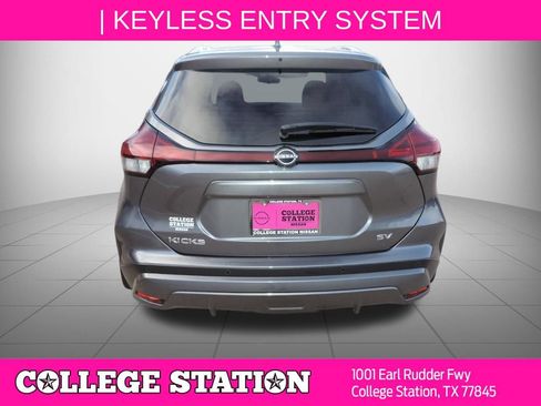 Certified 2024 Nissan Kicks SV FWD image 5