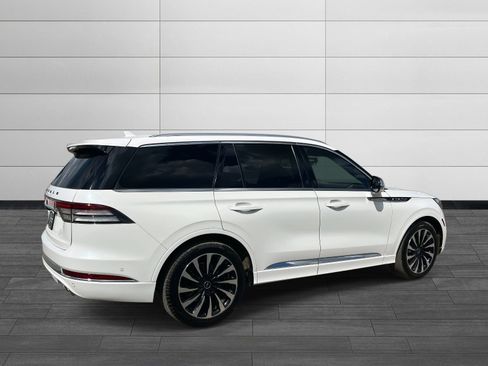 Used 2022 Lincoln Aviator Black Label Grand Touring image 3