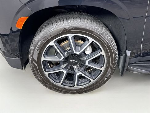 Used 2022 Chevrolet Tahoe RST w/ Luxury Package image 24
