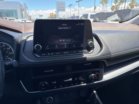 Used 2023 Nissan Rogue SV FWD image 29