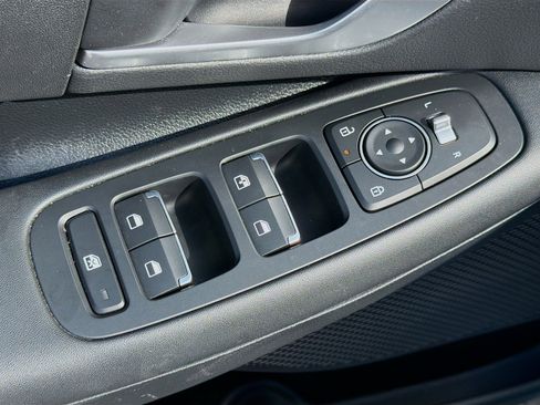 Used 2025 Hyundai Sonata SE image 21