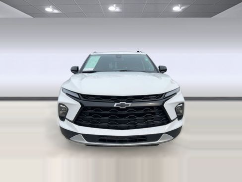 Certified 2024 Chevrolet Blazer LT w/ Convenience Package image 5
