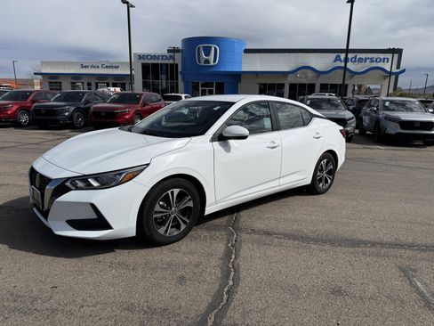 Used 2022 Nissan Sentra SV image 1