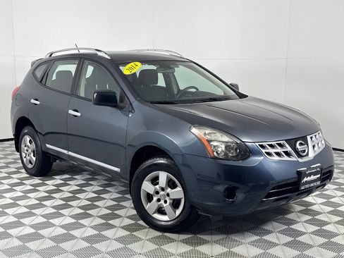 Used 2014 Nissan Rogue S w/ Convenience Package image 2