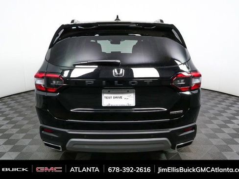 Used 2025 Honda Pilot Touring image 25