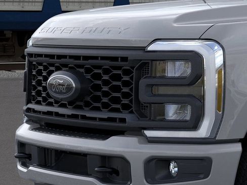 New 2025 Ford F350 XLT w/ Black Appearance Package AWD/4WD image 17