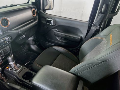 Used 2023 Jeep Gladiator Mojave w/ Cold Weather Group AWD/4WD image 23