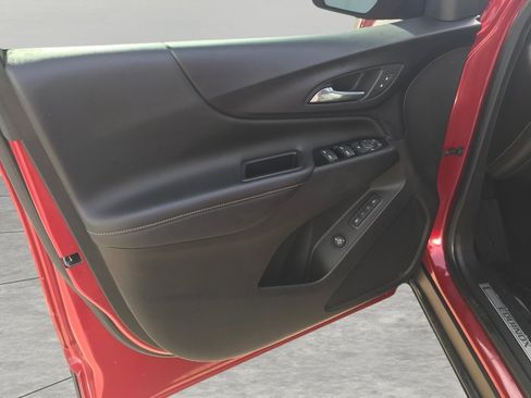 Used 2022 Chevrolet Equinox Premier w/ LPO, Floor Liner Package image 20