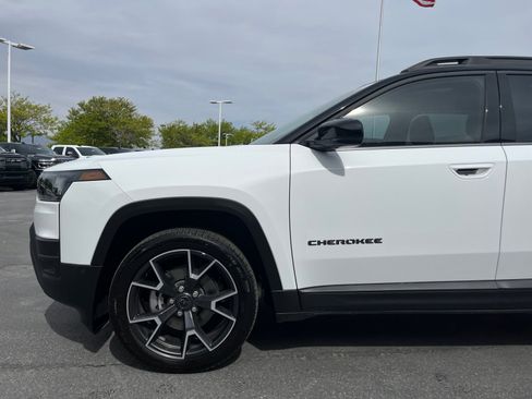 New 2026 Jeep Cherokee Overland AWD/4WD image 9