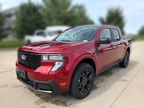 New 2026 Ford Maverick XLT w/ Equipment Group 301A AWD/4WD image 11