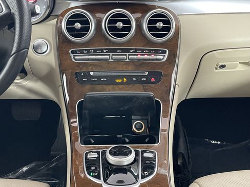 Used 2018 Mercedes-Benz GLC 300 image 18