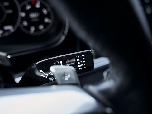 Used 2020 Porsche Panamera 4 image 63