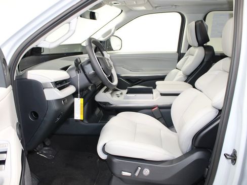 New 2026 Lincoln Navigator L Reserve image 25