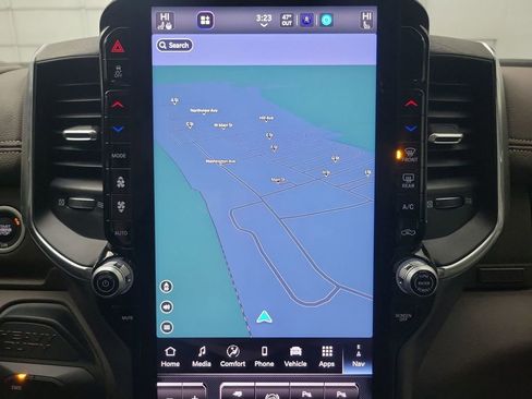 Used 2025 RAM 2500 Laramie image 25