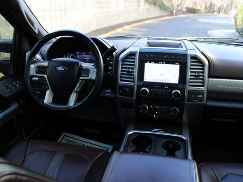 Used 2017 Ford F250 Platinum w/ Platinum Ultimate Package image 14