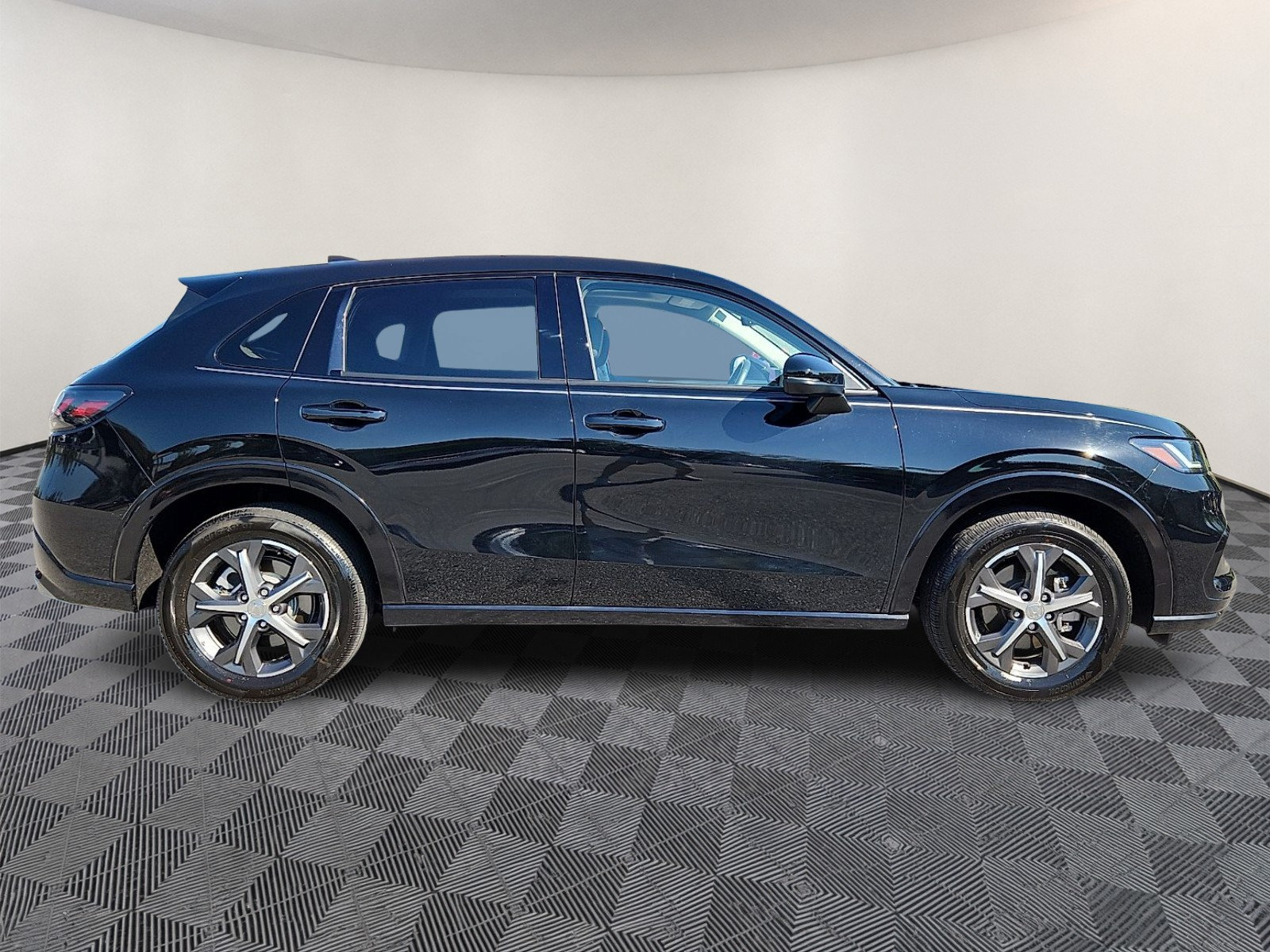 Used 2025 Honda HR-V EX-L image 7