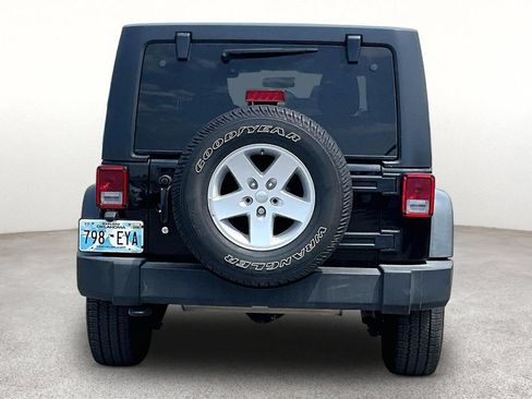 Used 2017 Jeep Wrangler Unlimited Sport w/ Quick Order Package 24S AWD/4WD image 5
