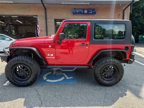 Used 2009 Jeep Wrangler X AWD/4WD image 3