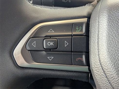 New 2025 Jeep Compass Limited w/ Sun & Sound Group image 13