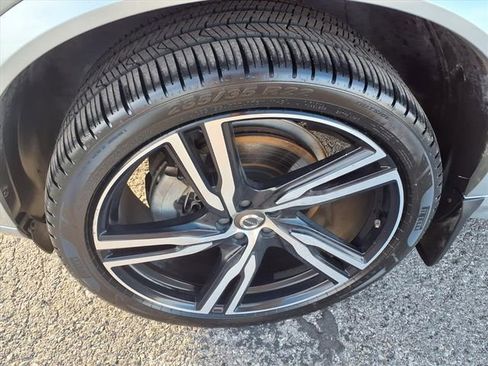 Used 2019 Volvo XC90 T5 R-Design w/ Advanced Package image 33