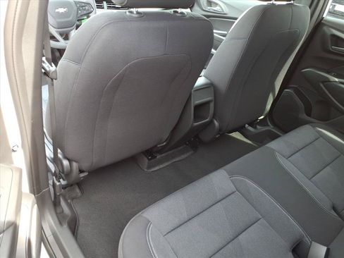 New 2026 Chevrolet Trax LS w/ LS Convenience Package FWD image 11