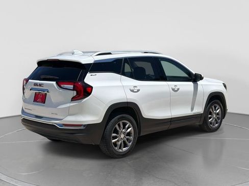 Used 2023 GMC Terrain SLT w/ Tech Package AWD/4WD image 4