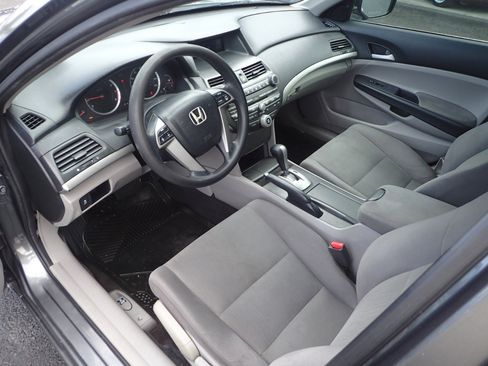 Used 2011 Honda Accord LX image 9