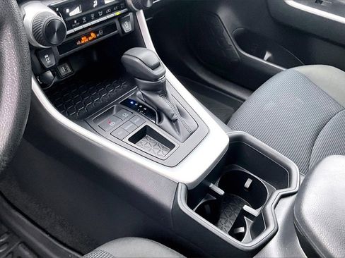 Used 2024 Toyota RAV4 LE image 10