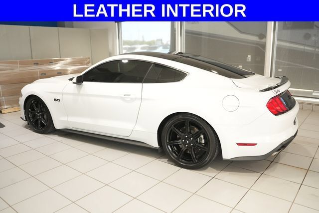 Used 2019 Ford Mustang GT Premium w/ Equipment Group 401A RWD image 4