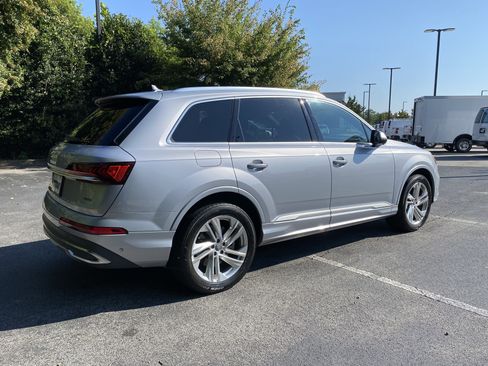 Used 2020 Audi Q7 2.0T Premium Plus w/ Premium Plus Package AWD/4WD image 9