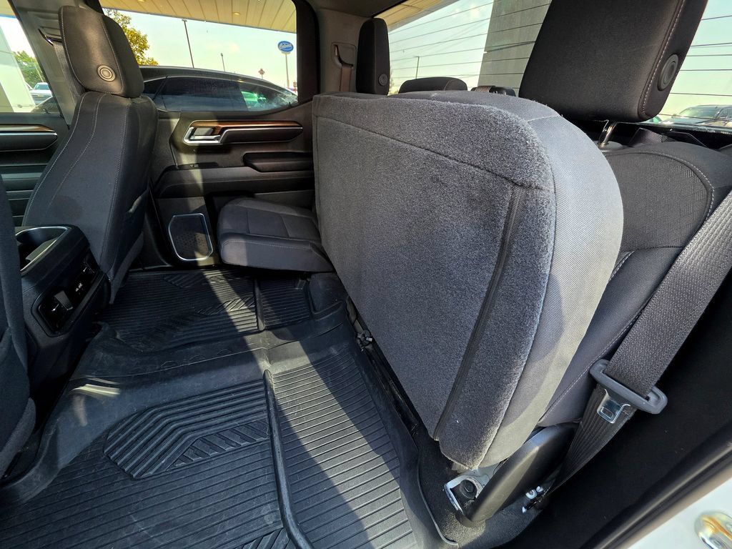 Used 2025 Chevrolet Silverado 1500 LT AWD/4WD image 60
