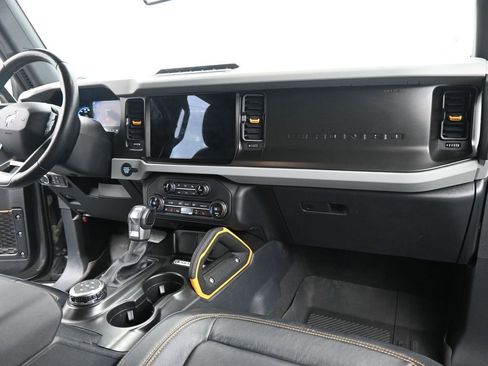 Certified 2021 Ford Bronco Badlands image 3