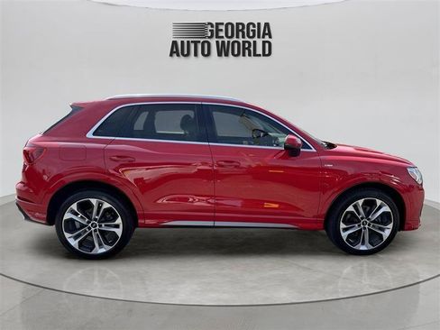 Used 2020 Audi Q3 2.0T Premium Plus w/ Premium Plus Package AWD/4WD image 16