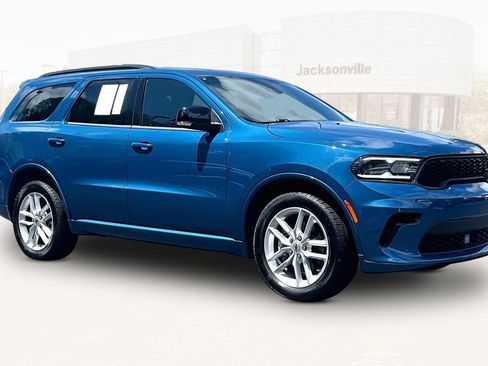 Used 2024 Dodge Durango GT AWD/4WD image 3