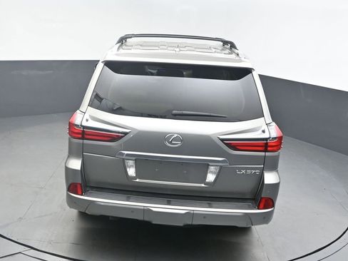 Used 2017 Lexus LX 570 4WD image 38