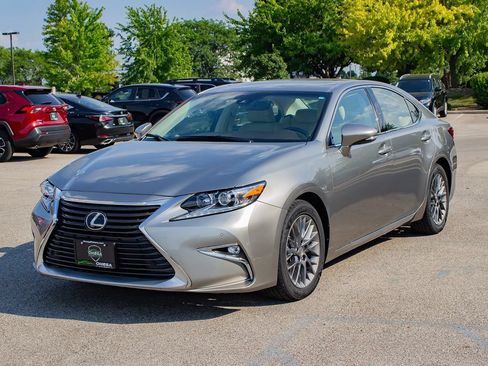 Used 2018 Lexus ES 350 w/ Premier Package FWD image 3