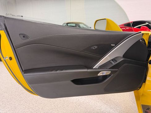 Used 2014 Chevrolet Corvette Stingray Coupe RWD image 33