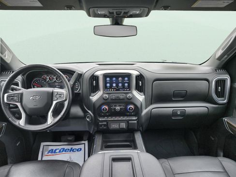 Used 2021 Chevrolet Silverado 1500 RST w/ Convenience Package II AWD/4WD image 10