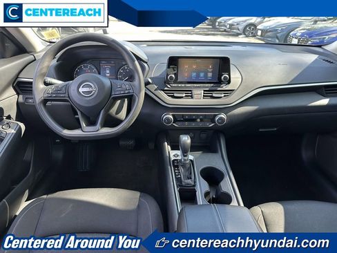 Used 2023 Nissan Altima 2.5 S FWD image 11