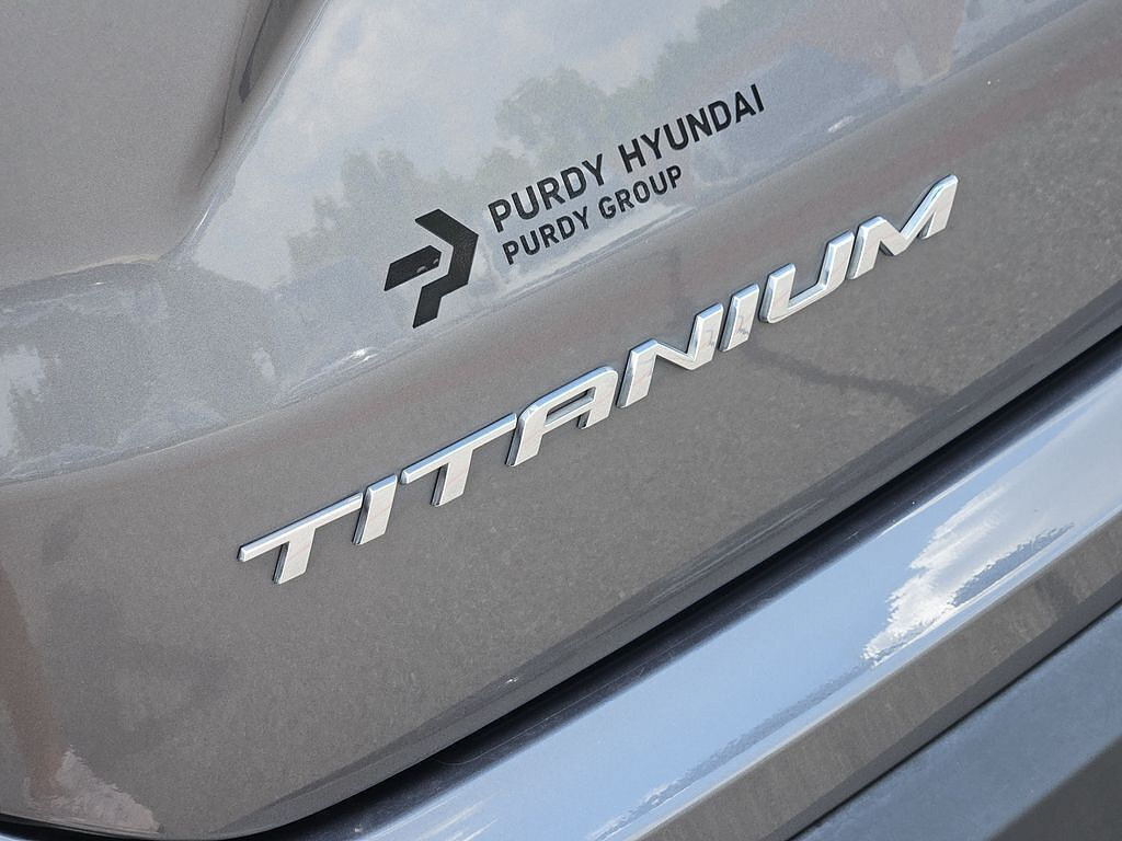 Used 2023 Ford Edge Titanium w/ Cargo Accessory Package AWD/4WD image 8