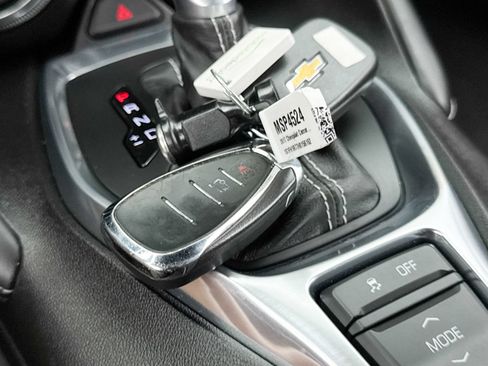 Used 2017 Chevrolet Camaro SS RWD image 39