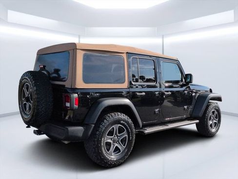 Used 2020 Jeep Wrangler Unlimited Sport AWD/4WD image 3