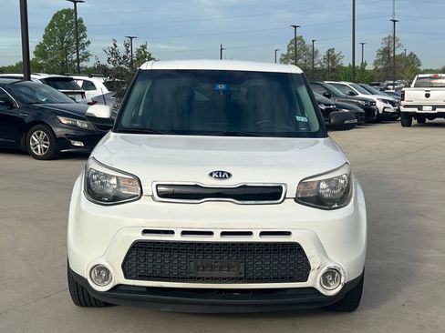 Used 2016 Kia Soul ! image 2