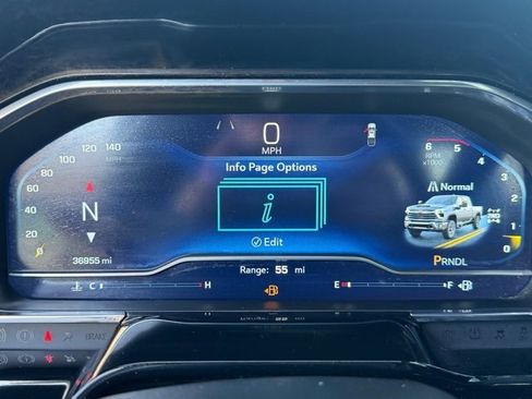 Used 2025 Chevrolet Silverado 2500 ZR2 w/ Technology Package image 15