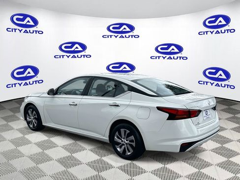 Used 2022 Nissan Altima 2.5 S image 6