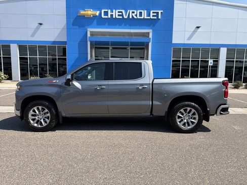 Used 2021 Chevrolet Silverado 1500 LTZ w/ LTZ Premium Package AWD/4WD image 2