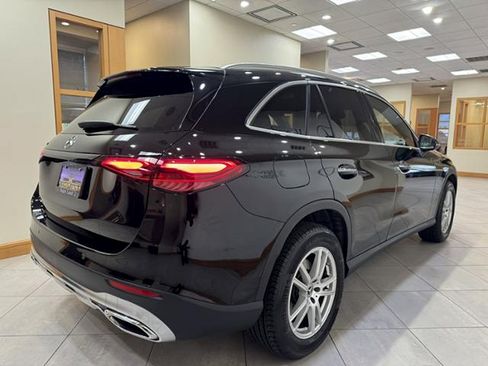 Certified 2025 Mercedes-Benz GLC 300 image 5