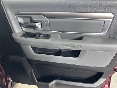 Used 2018 RAM 1500 Big Horn image 9